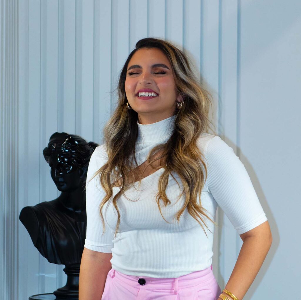 HireUrge Resume Workshop Learn - Rita Smiling E1670209866143 1024x1022 